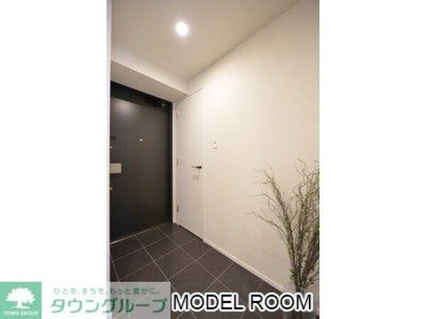玄関(お問合せは(株)タウンハウジング東京へ)