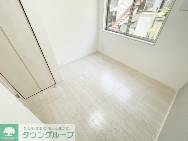 リビング・居室(★白い床がキレイなお部屋です★)