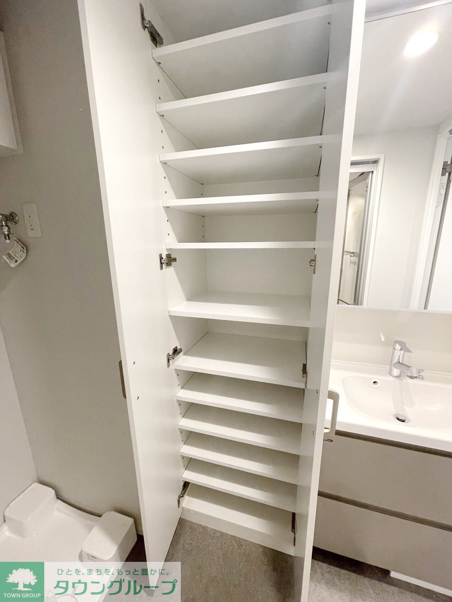 物件内観写真12　(収納)