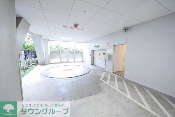 駐車場(駐車場)