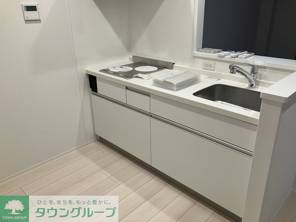 キッチン(★別号室・参考写真★お部屋により色合いが異なります★)