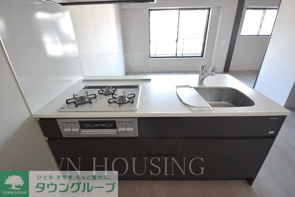 キッチン(お問合せは(株)タウンハウジングレジデンス事業部【03-…)