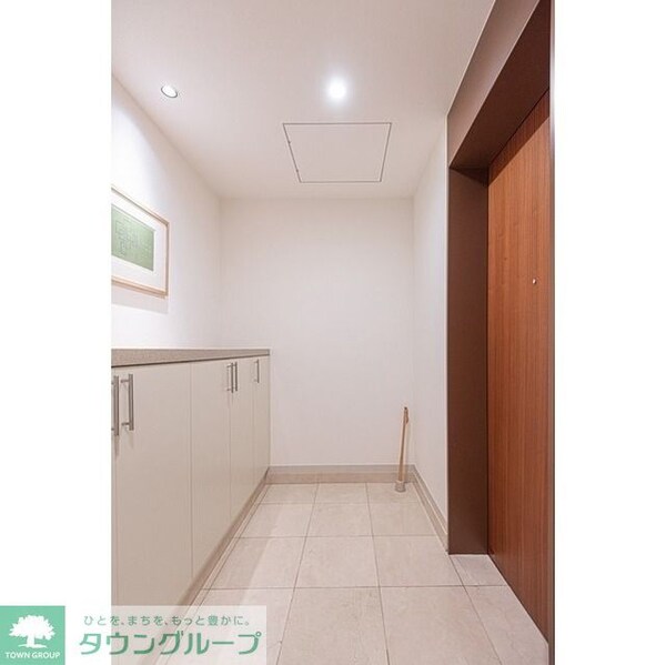 玄関(お問合せは(株)タウンハウジングレジデンス事業部までお問合…)