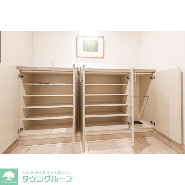収納(お問合せは(株)タウンハウジングレジデンス事業部までお問合…)