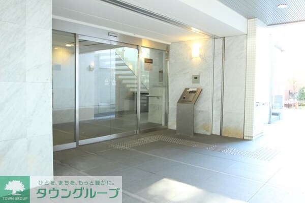 エントランス(お問合せは(株)タウンハウジング東京へ)