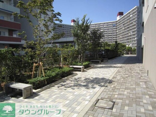 庭(エントランス)