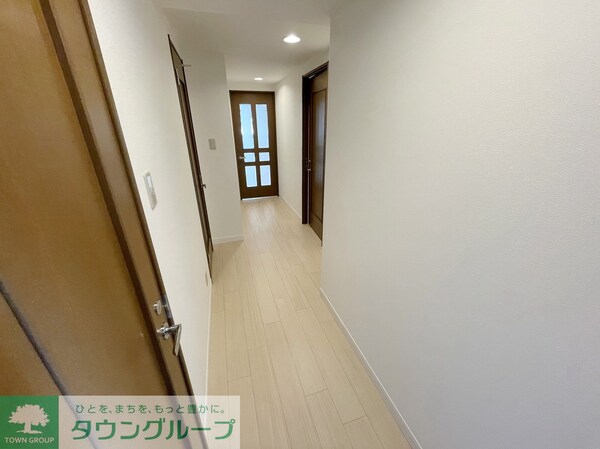 玄関(お問合せは(株)タウンハウジングレジデンス事業部【03-…)