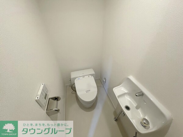 トイレ(お問合せは(株)タウンハウジングレジデンス事業部【03-…)