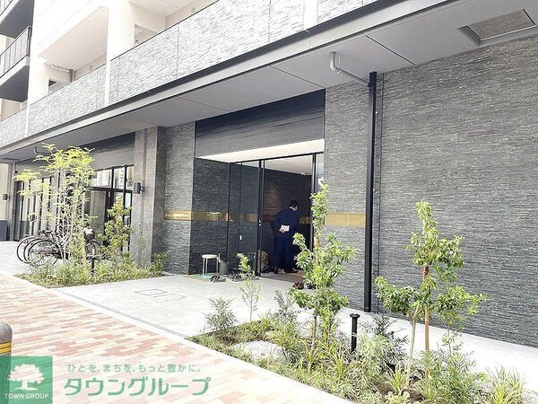 エントランス(お問合せは(株)タウンハウジング東京へ)