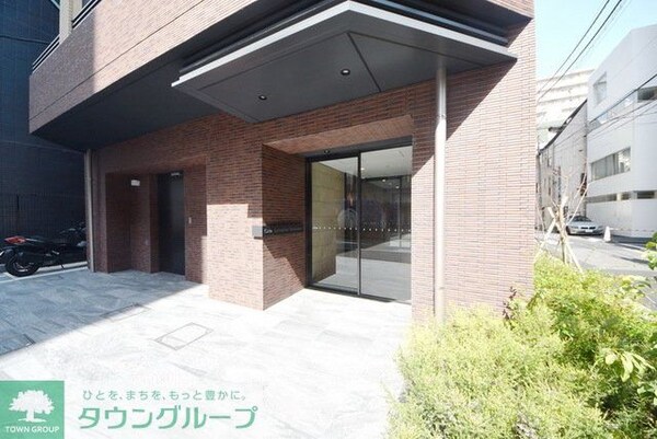 エントランス(お問合せは(株)タウンハウジング東京へ)
