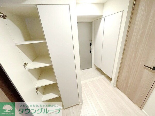 玄関(お問合せは(株)タウンハウジングレジデンス事業部までお問合…)