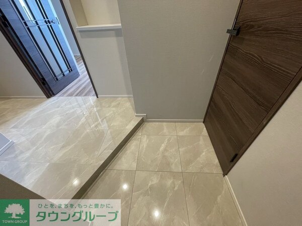 玄関(お問合せは(株)タウンハウジングレジデンス事業部までお問合…)