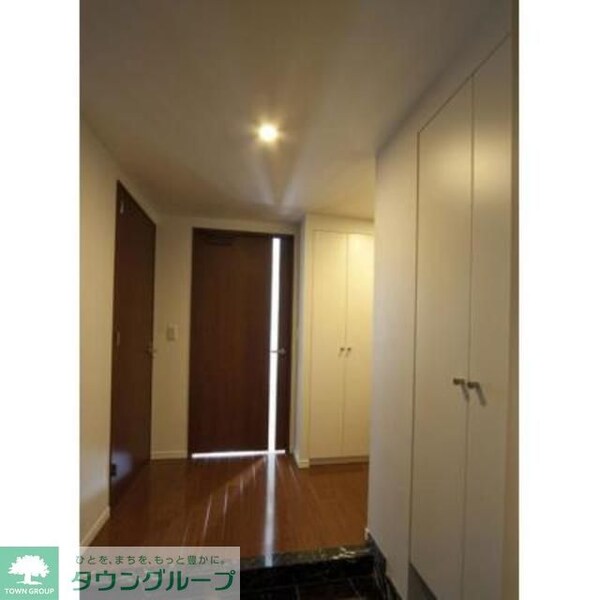 玄関(※写真は同タイプ住戸です。)