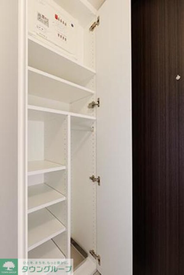 玄関(※写真は同タイプ住戸です。)