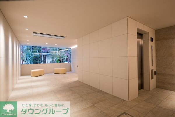 共有部分(2016年1月撮影　エレベーターホール)