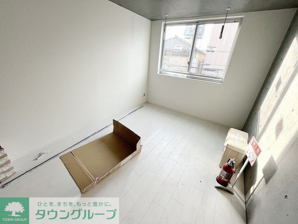 物件内観写真3　(居室)