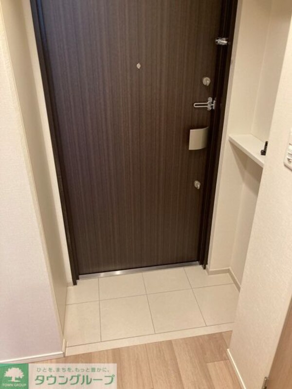 玄関(※写真は同タイプ住戸です。)