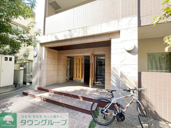 エントランス(お問合せは(株)タウンハウジング東京へ)