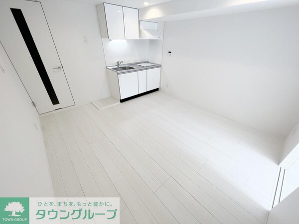 リビング・居室(★白い床のキレイなお部屋です★)