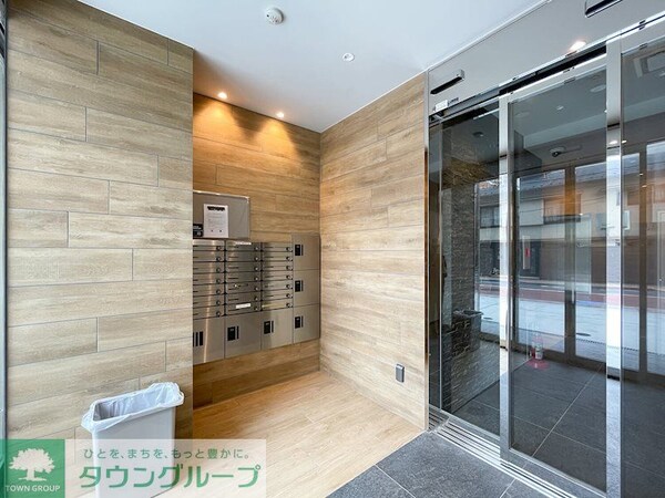 エントランス(部屋探しは株式会社　タウンハウジング　までお気軽にお問合せ…)