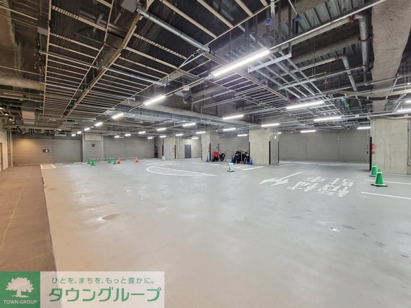 駐車場(地下１F駐車場ホール)