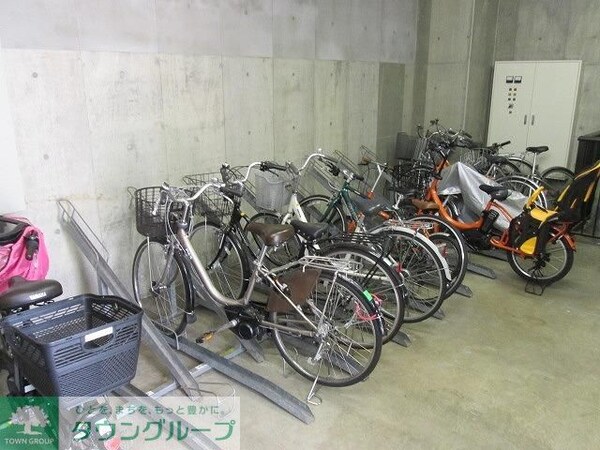 駐車場(★敷地内駐輪場★バイク置き場もあり★)