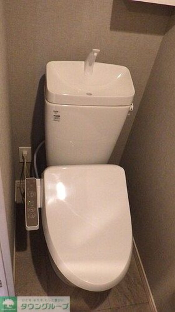 トイレ(トイレ　※同タイプ（201号室）の写真)