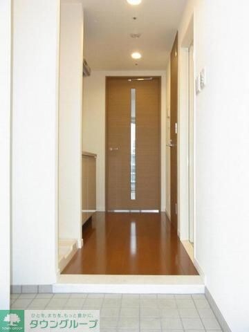 物件内観写真3　(オートロック付きエントランス)