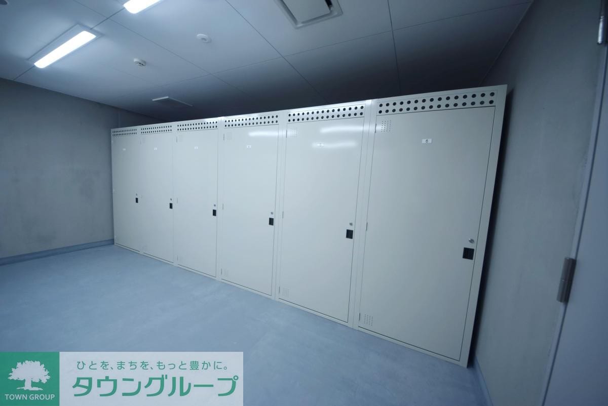 物件内観写真7　(エントランス)