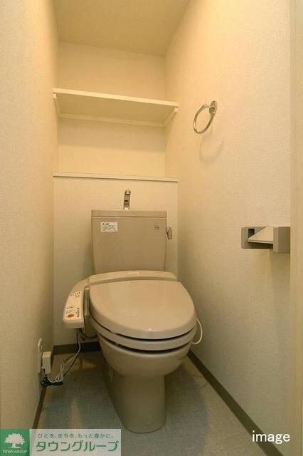 物件内観写真4　(ウォシュレット完備)