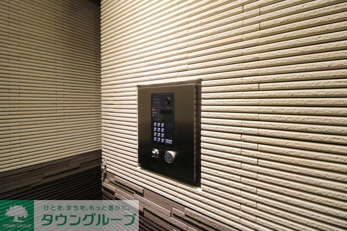 物件内観写真3　(エントランス)