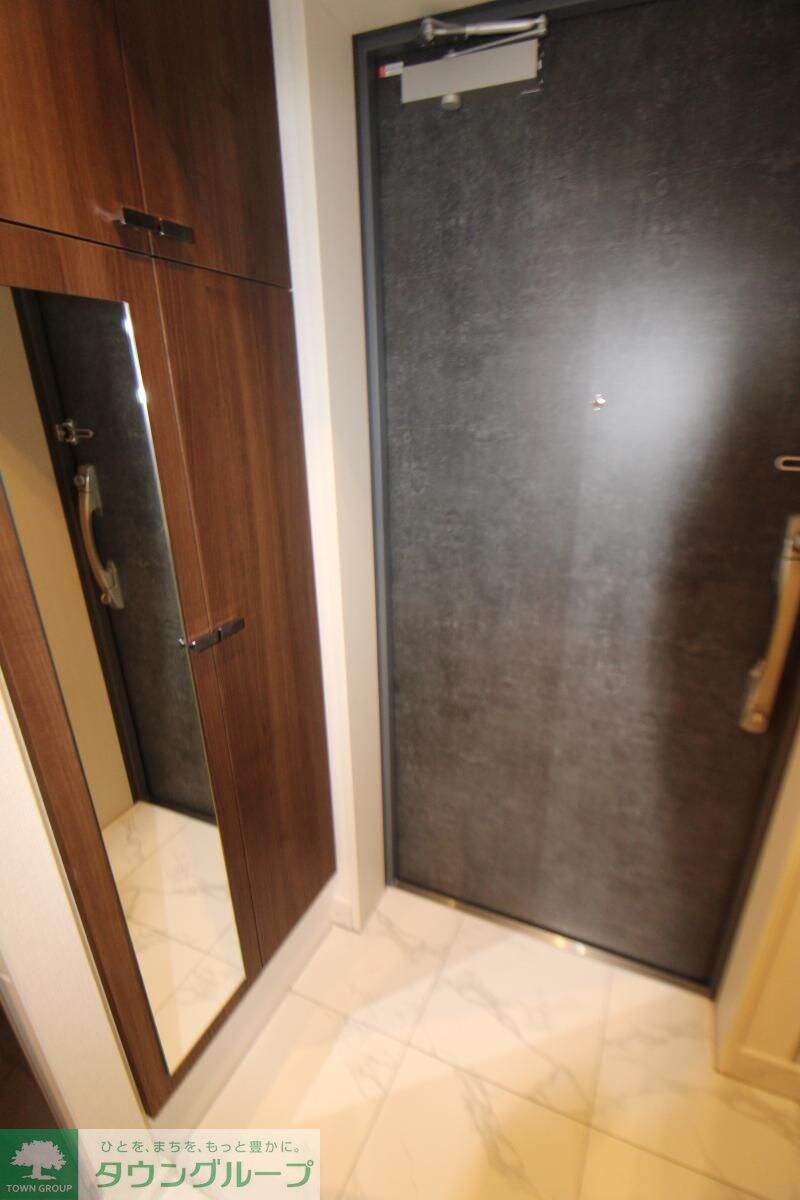 物件内観写真17　(玄関)