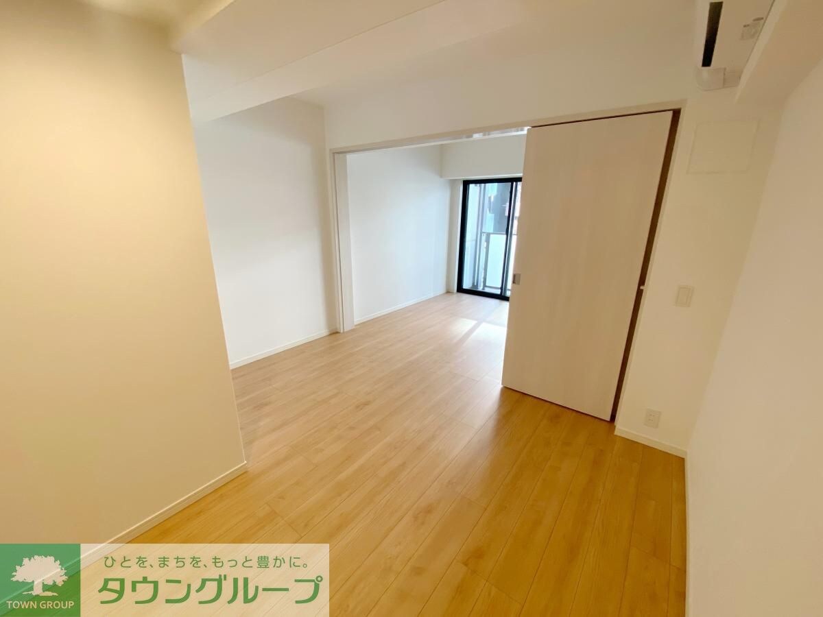 物件内観写真16　(リビング/居室)