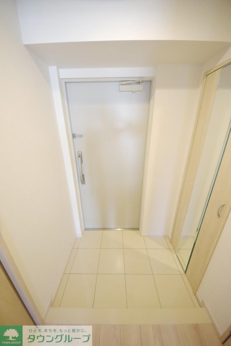 物件内観写真9　(玄関)