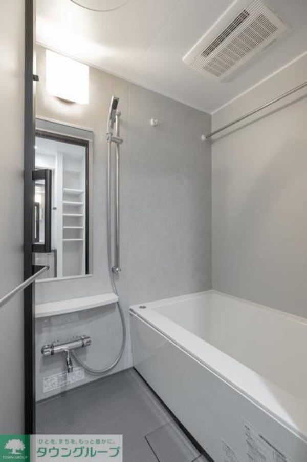 バス／シャワールーム等(Bタイプ2024年10月撮影 同タイプ1302号室の写真です)