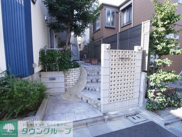 エントランス(★お洒落な雰囲気♪)