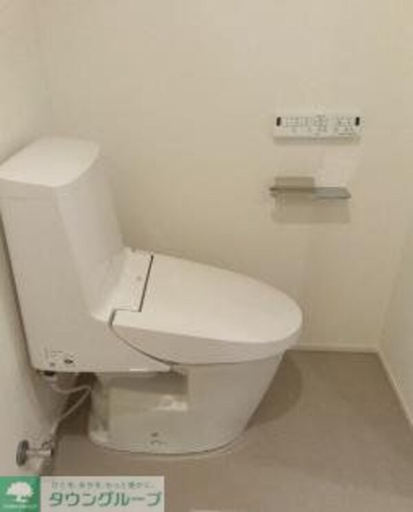 トイレ(お部屋探しは株式会社　タウンハウジング　までお気軽にお問合…)