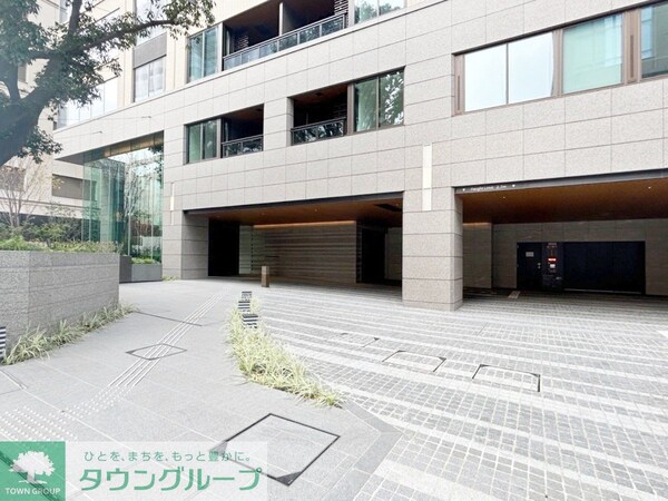 エントランス(部屋探しは株式会社　タウンハウジング　までお気軽にお問合せ…)