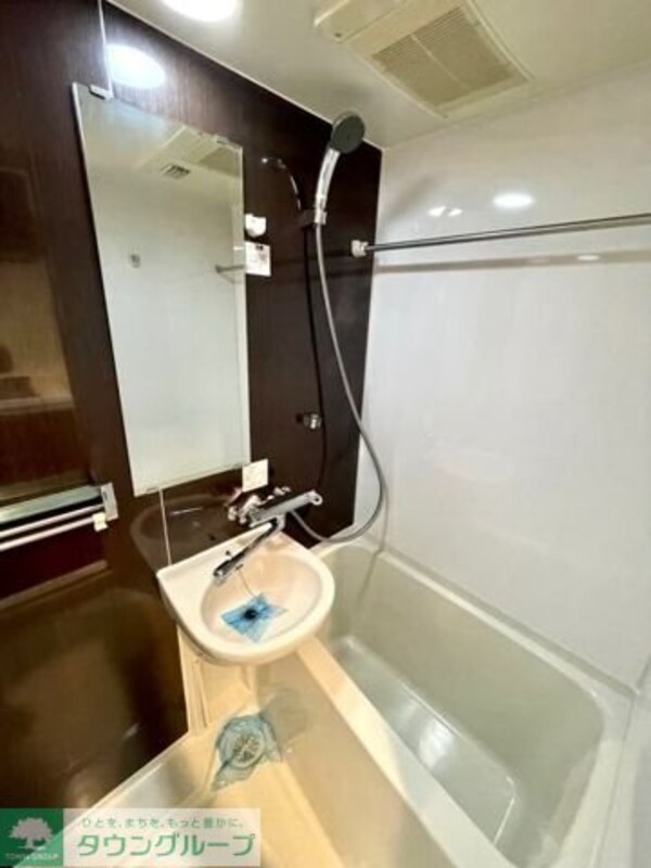 洗面(バス／シャワールーム等)