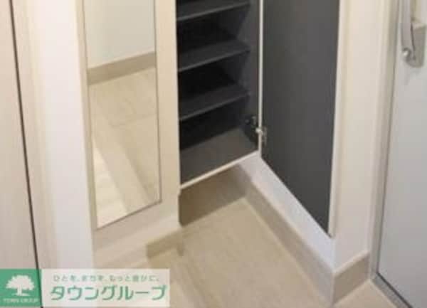 玄関(収納)