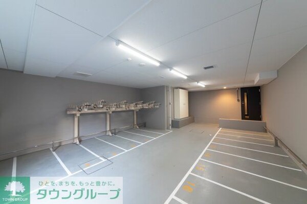 その他(バイク置き場)
