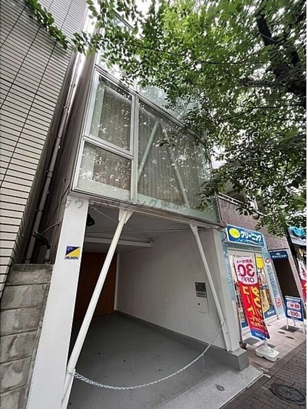 エントランス(バルコニー)