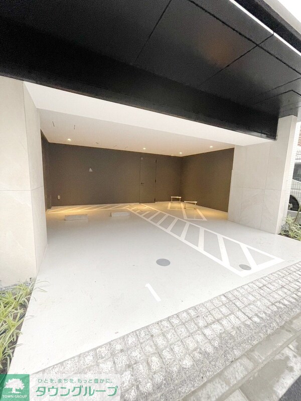 駐車場(玄関)