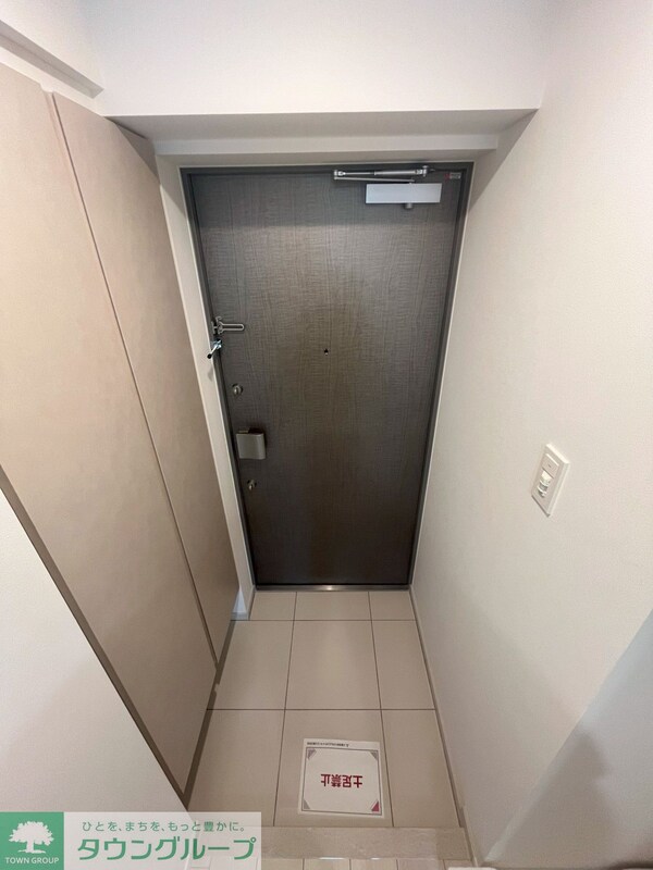 玄関(※別号室参考写真)