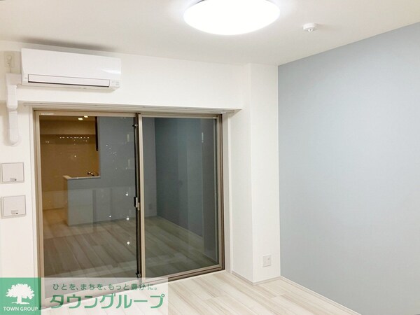 リビング・居室(※別号室参考写真)