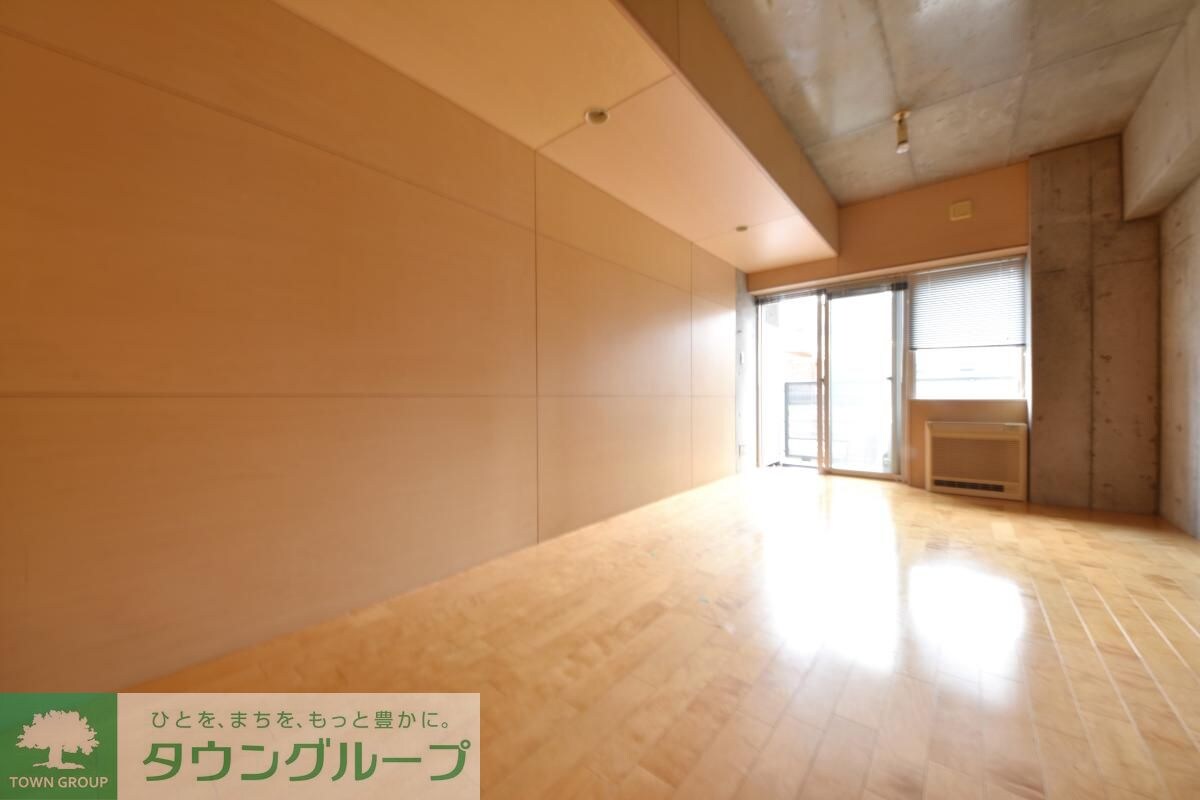 物件内観写真2　(リビング/居室)