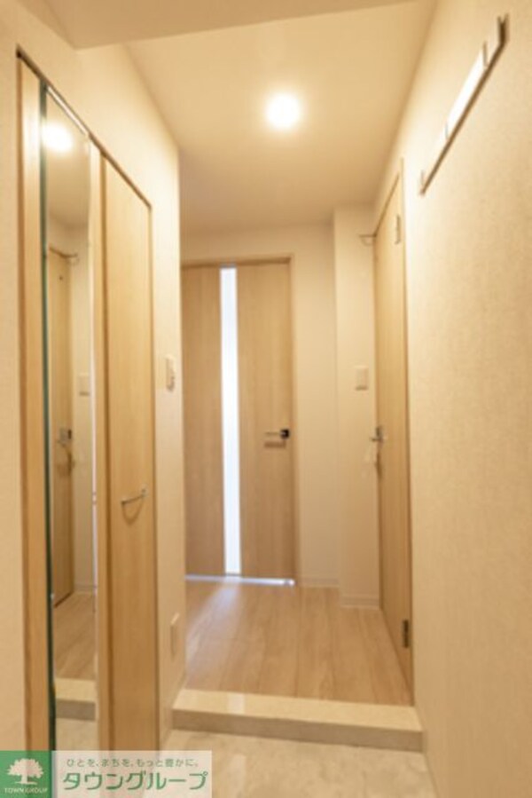 玄関(※写真は同タイプ住戸です。)