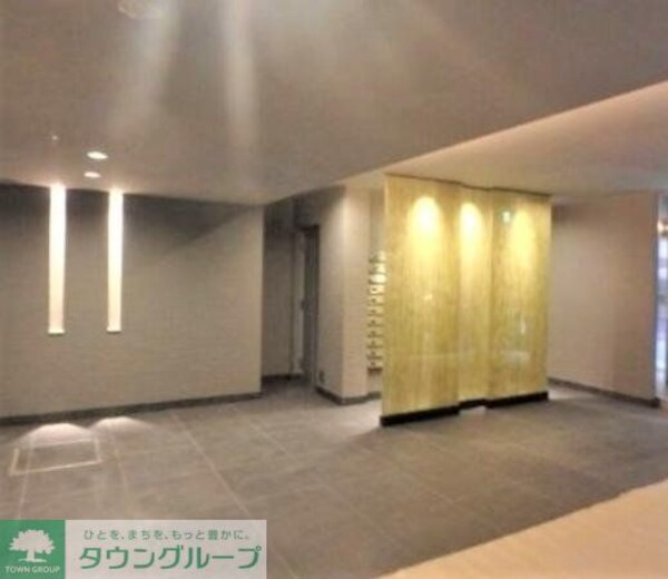 エントランス(エントランス)
