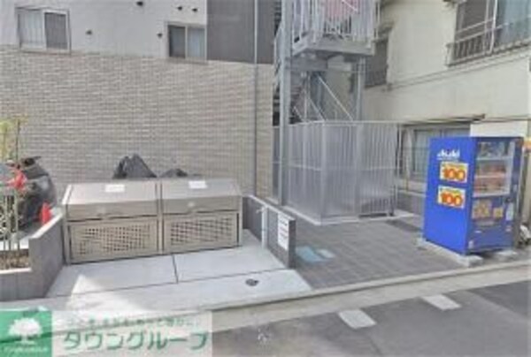駐車場(駐車場)