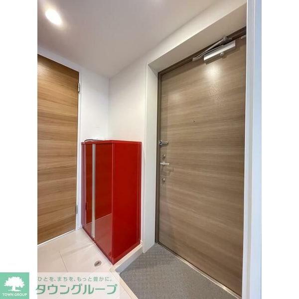 玄関(お問合せは(株)タウンハウジング赤坂店へ【03-5563-…)